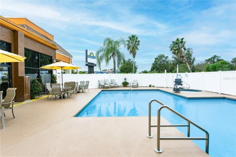 Hotel en venta en Casselberry, Florida, 2641.86 m2 № 2128571 - foto 5