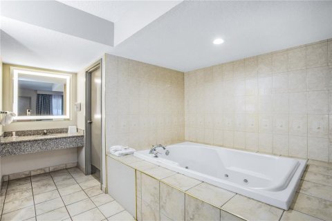 Hotel en venta en Casselberry, Florida, 2641.86 m2 № 2128571 - foto 18
