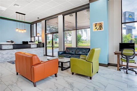 Hotel en venta en Casselberry, Florida, 2641.86 m2 № 2128571 - foto 24