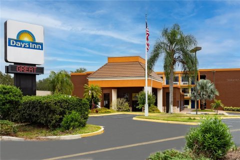 Hôtel, hôtellerie à Casselberry, Floride 2641.86 m2 № 2128571