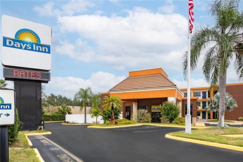 Hotel en venta en Casselberry, Florida, 2641.86 m2 № 2128571 - foto 7