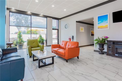 Hotel en venta en Casselberry, Florida, 2641.86 m2 № 2128571 - foto 23