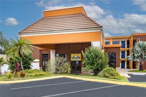 Hotel en venta en Casselberry, Florida, 2641.86 m2 № 2128571 - foto 6