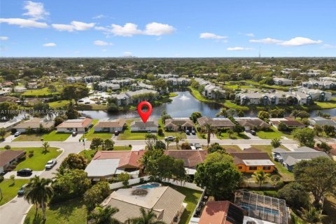 Casa en venta en Tamarac, Florida, 2 dormitorios, 151.62 m2 № 2048429 - foto 24