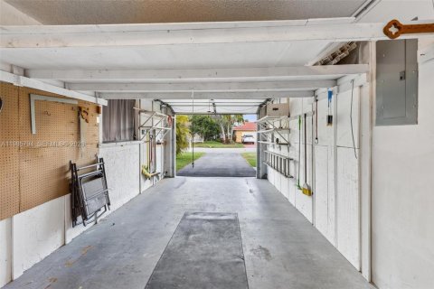 Casa en venta en Tamarac, Florida, 2 dormitorios, 151.62 m2 № 2048429 - foto 15