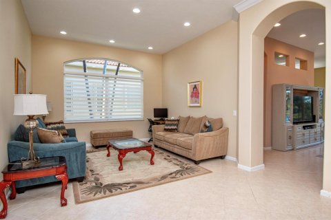 House in Delray Beach, Florida 3 bedrooms, 207.26 sq.m. № 2272060 - photo 5