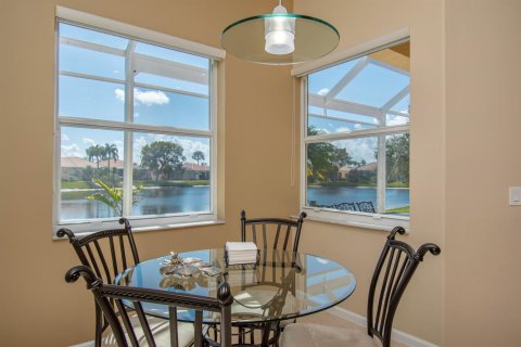 House in Delray Beach, Florida 3 bedrooms, 207.26 sq.m. № 2272060 - photo 9