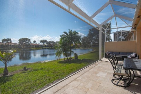 House in Delray Beach, Florida 3 bedrooms, 207.26 sq.m. № 2272060 - photo 19