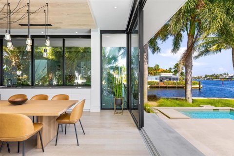 House in Fort Lauderdale, Florida 6 bedrooms, 928.56 sq.m. № 2082167 - photo 16