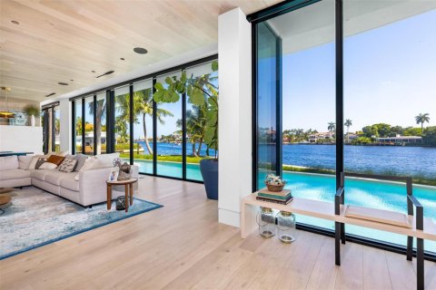 House in Fort Lauderdale, Florida 6 bedrooms, 928.56 sq.m. № 2082167 - photo 8