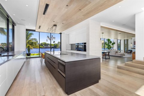 House in Fort Lauderdale, Florida 6 bedrooms, 928.56 sq.m. № 2082167 - photo 14