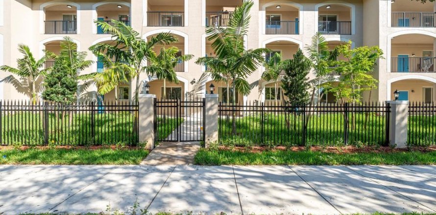 Appartement à Miramar, Floride 2 chambres, 111.48 m2 № 1892967