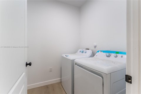 Appartement à louer à Miramar, Floride: 2 chambres, 111.48 m2 № 1892967 - photo 13