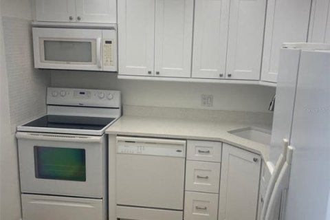 Condominio en alquiler en Sarasota, Florida, 1 dormitorio, 72.28 m2 № 1420713 - foto 4