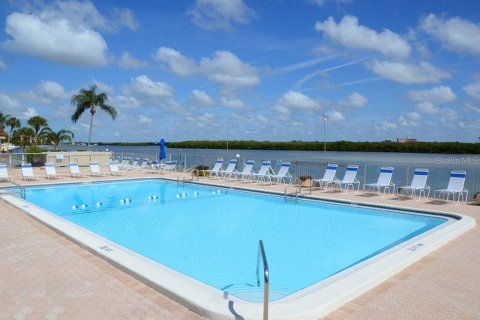 Condominio en alquiler en Sarasota, Florida, 1 dormitorio, 72.28 m2 № 1420713 - foto 3