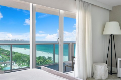 Condo in Miami Beach, Florida, 3 bedrooms № 2081216 - photo 16