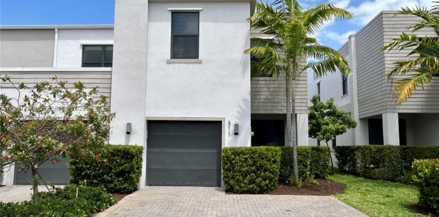 Таунхаус в Форт-Лодердейл, Флорида 4 спальни, 176.51м2 № 2065341