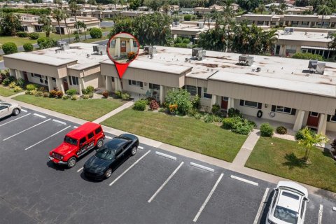 Condo in Fort Myers, Florida, 2 bedrooms  № 1389076 - photo 25