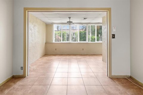 Condo in Fort Myers, Florida, 2 bedrooms  № 1389076 - photo 6