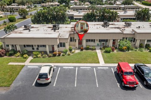 Condo in Fort Myers, Florida, 2 bedrooms  № 1389076 - photo 24