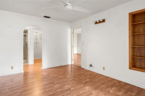 Condo in Fort Myers, Florida, 2 bedrooms  № 1389076 - photo 13