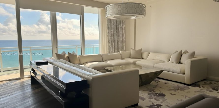 Condo in Bal Harbour, Florida, 3 bedrooms  № 1984625