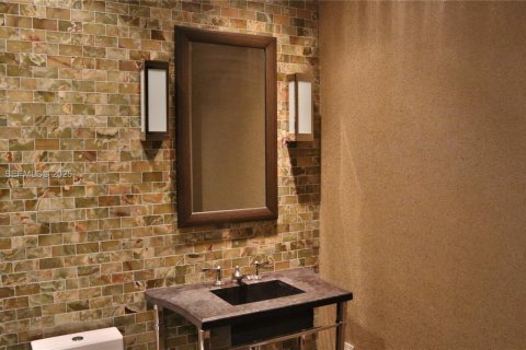 Condo in Bal Harbour, Florida, 3 bedrooms  № 1984625 - photo 8