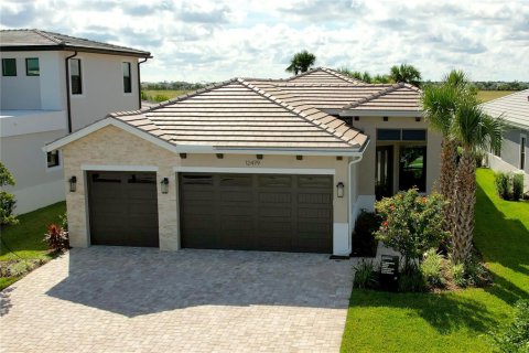 House in Palm Beach Gardens, Florida 3 bedrooms, 227.52 sq.m. № 2193242 - photo 3