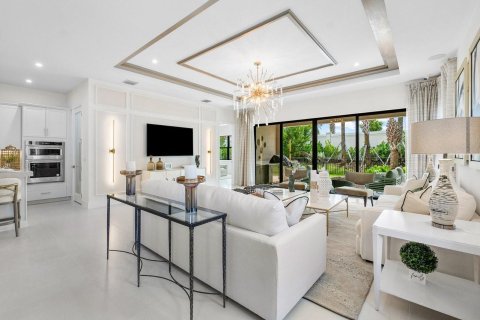 House in Palm Beach Gardens, Florida 3 bedrooms, 227.52 sq.m. № 2193242 - photo 10