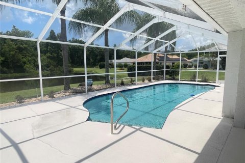 Casa en alquiler en Sun City Center, Florida, 2 dormitorios, 175.4 m2 № 1913640 - foto 16