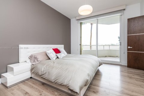 Copropriété à vendre à Miami, Floride: 2 chambres, 121.7 m2 № 2010932 - photo 27