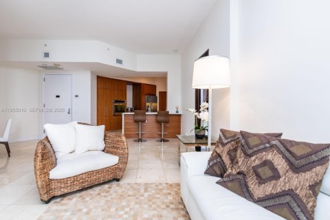 Copropriété à vendre à Miami, Floride: 2 chambres, 121.7 m2 № 2010932 - photo 22