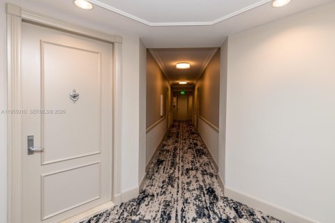 Copropriété à vendre à Miami, Floride: 2 chambres, 121.7 m2 № 2010932 - photo 20