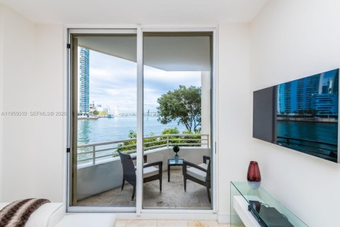 Copropriété à vendre à Miami, Floride: 2 chambres, 121.7 m2 № 2010932 - photo 26