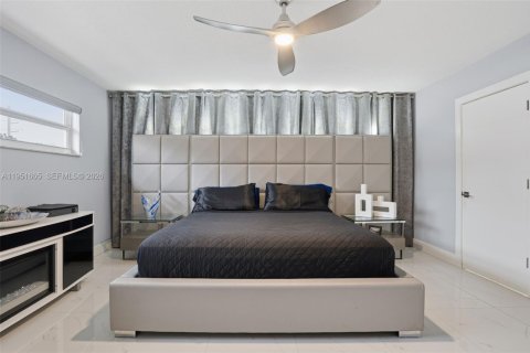 Villa ou maison à vendre à Hollywood, Floride: 3 chambres, 193.79 m2 № 2006203 - photo 19