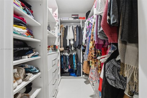 Villa ou maison à vendre à Hollywood, Floride: 3 chambres, 193.79 m2 № 2006203 - photo 24