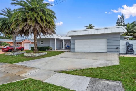 Villa ou maison à vendre à Hollywood, Floride: 3 chambres, 193.79 m2 № 2006203 - photo 2