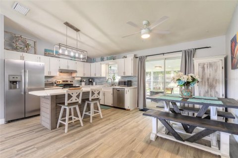 Villa ou maison à vendre à Edgewater, Floride: 3 chambres, 113.15 m2 № 2147645 - photo 15