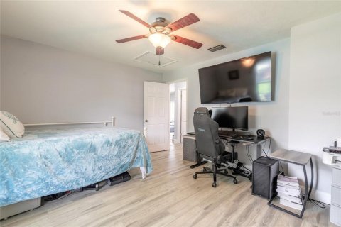 Villa ou maison à vendre à Edgewater, Floride: 3 chambres, 113.15 m2 № 2147645 - photo 10