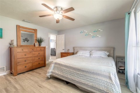 Villa ou maison à vendre à Edgewater, Floride: 3 chambres, 113.15 m2 № 2147645 - photo 4