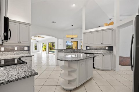 Casa en venta en Rotonda, Florida, 3 dormitorios, 252.23 m2 № 1799795 - foto 14