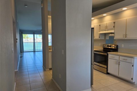 Copropriété à louer à Lake Suzy, Floride: 2 chambres, 106.84 m2 № 1647845 - photo 17