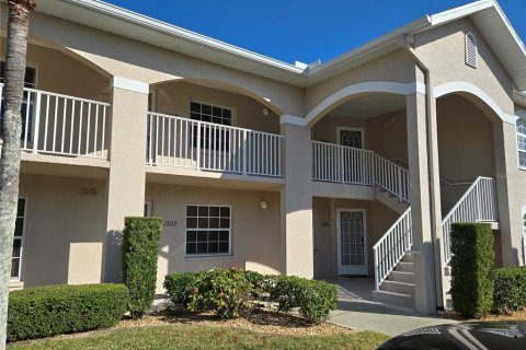 Copropriété à louer à Lake Suzy, Floride: 2 chambres, 106.84 m2 № 1647845 - photo 1
