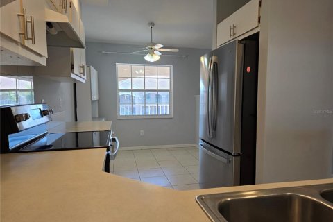 Copropriété à louer à Lake Suzy, Floride: 2 chambres, 106.84 m2 № 1647845 - photo 15