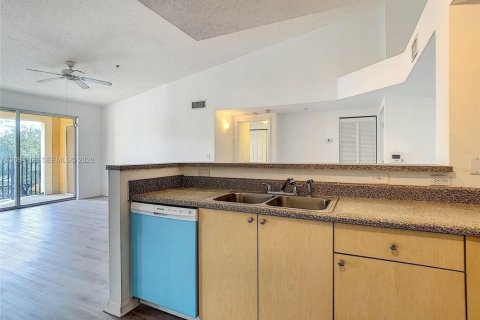 Copropriété à louer à Miramar, Floride: 2 chambres, 90.77 m2 № 2385166 - photo 7