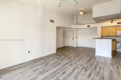 Copropriété à louer à Miramar, Floride: 2 chambres, 90.77 m2 № 2385166 - photo 6
