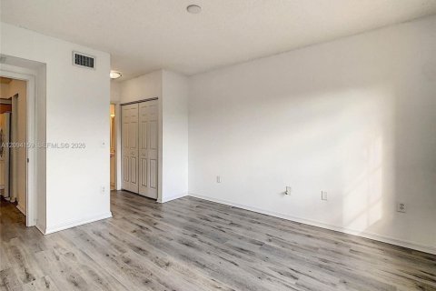 Copropriété à louer à Miramar, Floride: 2 chambres, 90.77 m2 № 2385166 - photo 14