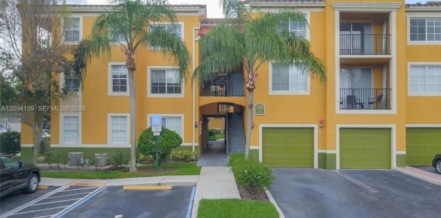 Condo à Miramar, Floride, 2 chambres  № 2385166