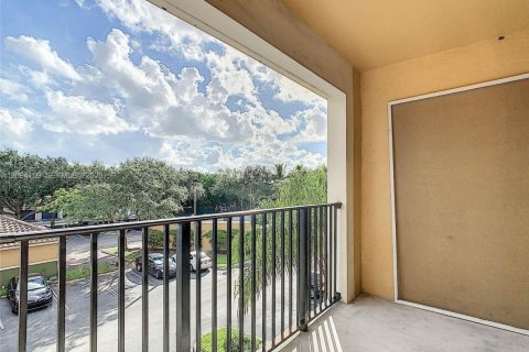 Copropriété à louer à Miramar, Floride: 2 chambres, 90.77 m2 № 2385166 - photo 11