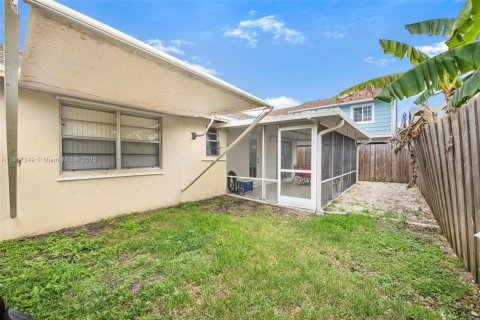 Casa en venta en Homestead, Florida, 3 dormitorios, 103.12 m2 № 1749792 - foto 23